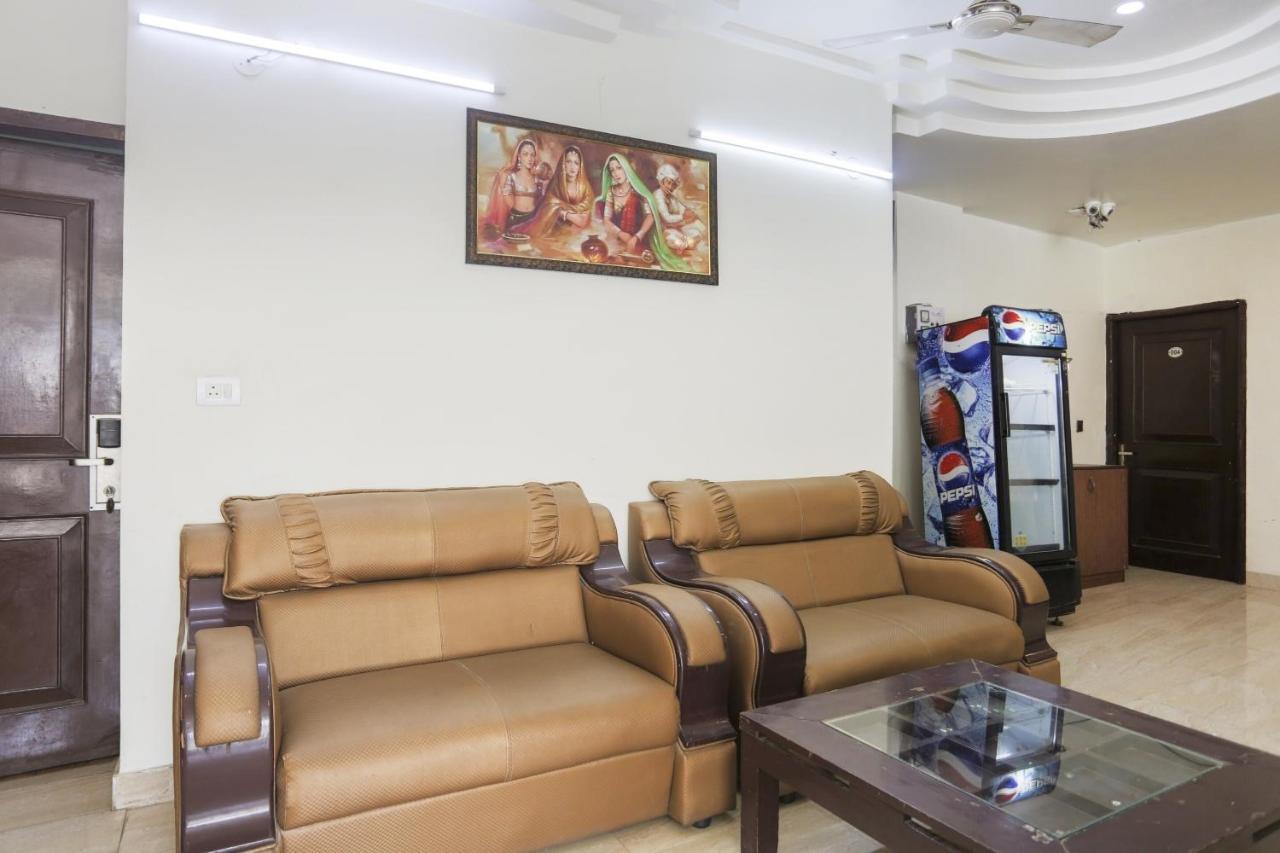 فندق Capital O The Nest Expo Near Pvr Ansal Plaza Greater نويدا المظهر الخارجي الصورة